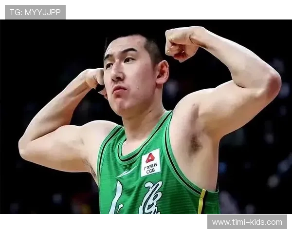 鞍山保罗替补砍14分三分神准